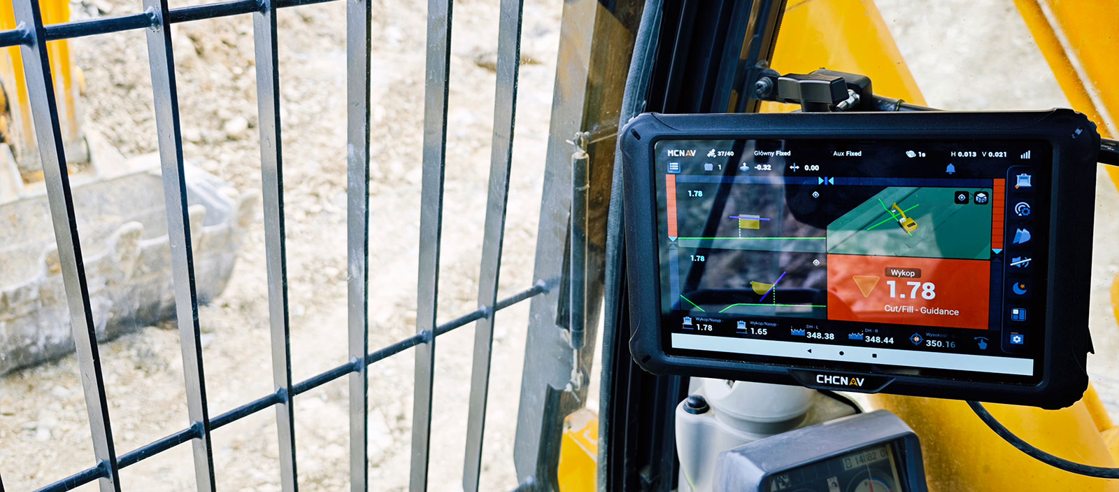 Geavanceerde gps systemen voor machinebesturing bij Van Roozendaal GPS